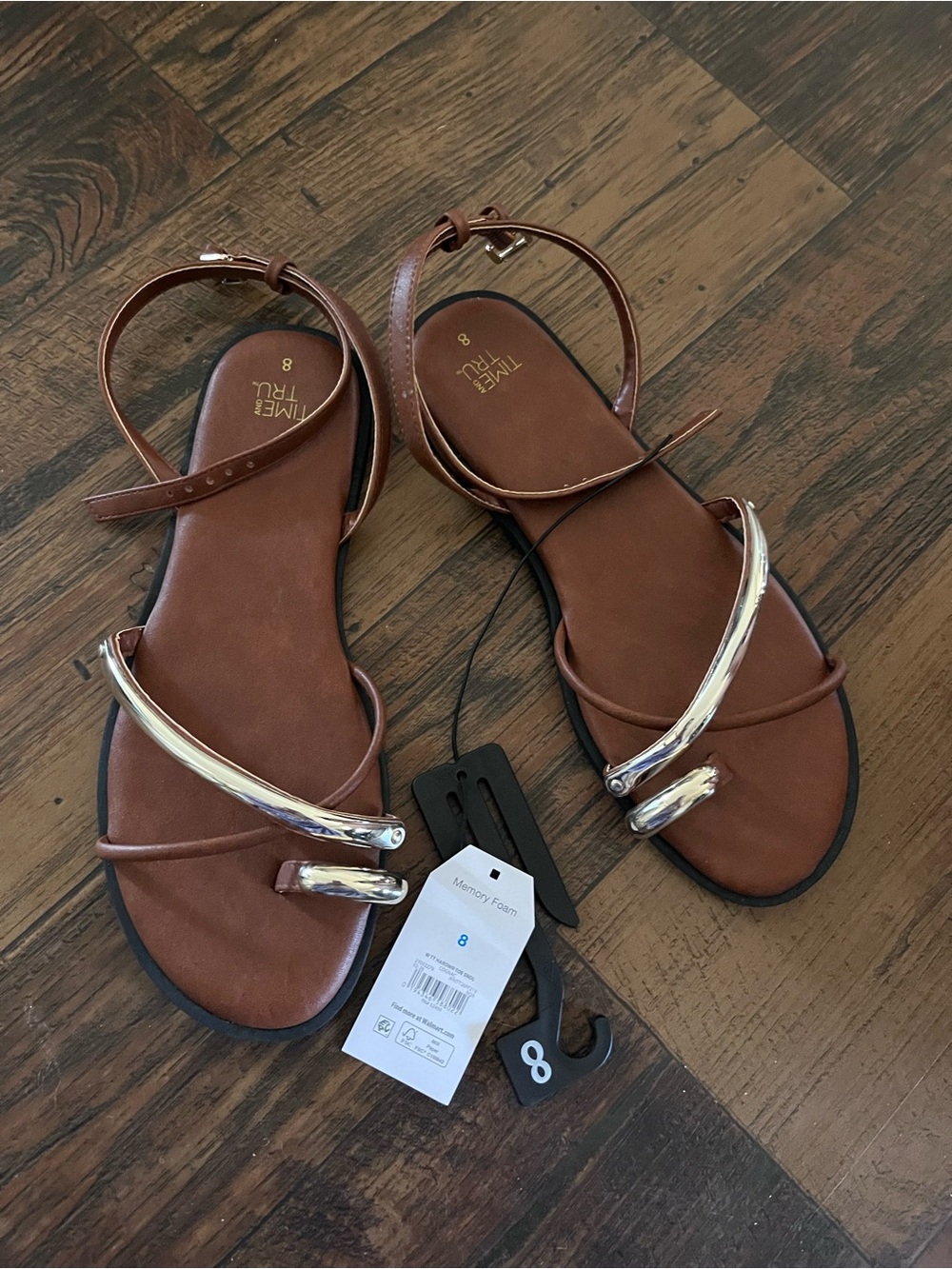 Time and Tru Brown Sandals with Silver Metallic Accent